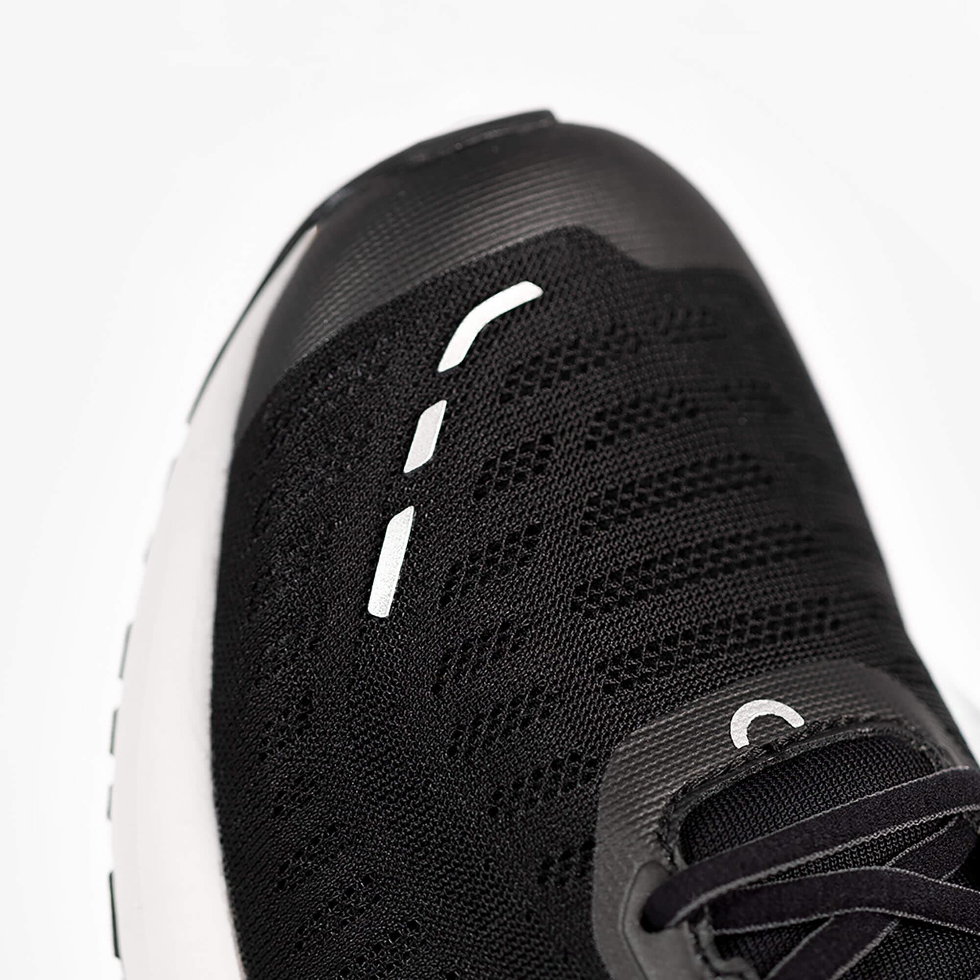 03_nevos-next-gen-men_usp_federleichteslaufen_quadrat-2