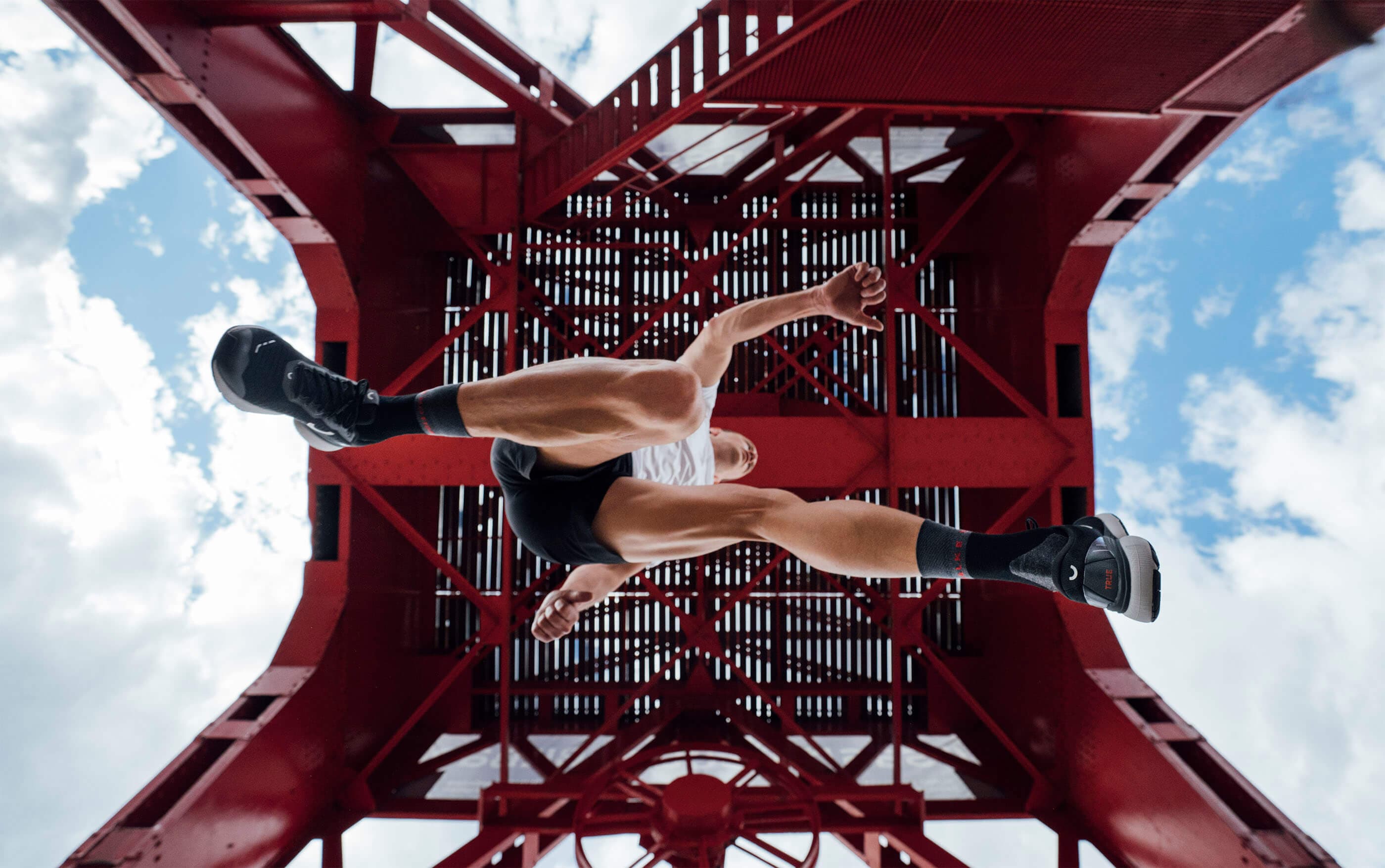 Falke x True Motion: running sock for your True Motion running shoe.