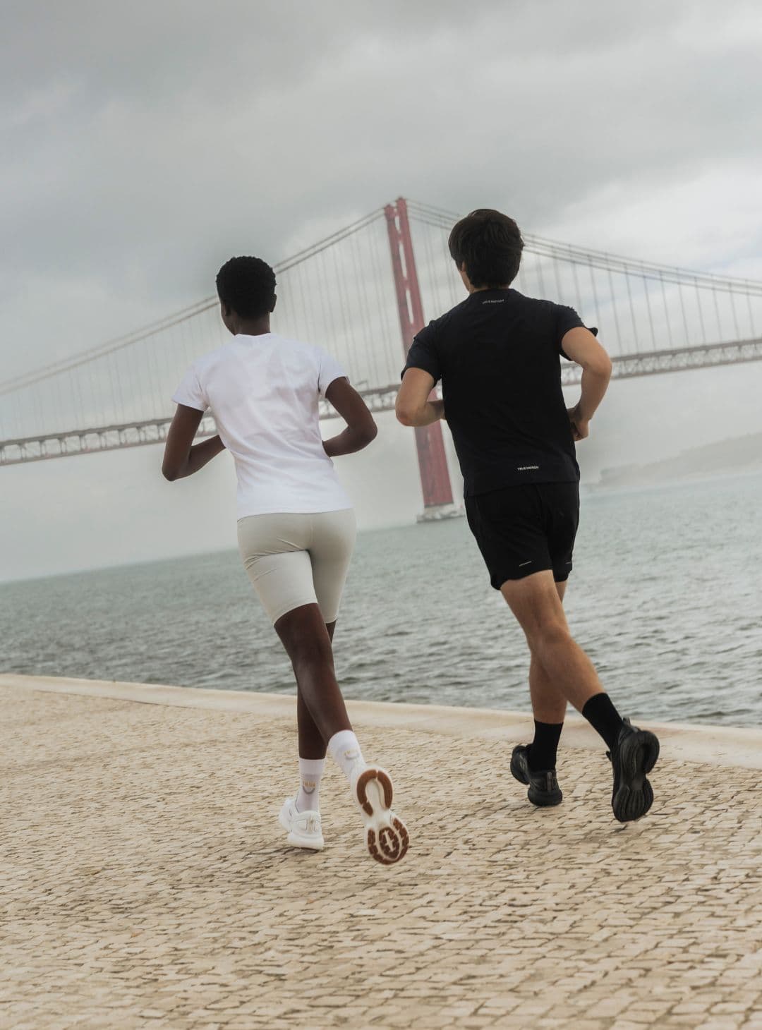 nevos-4-mood_03-women-10