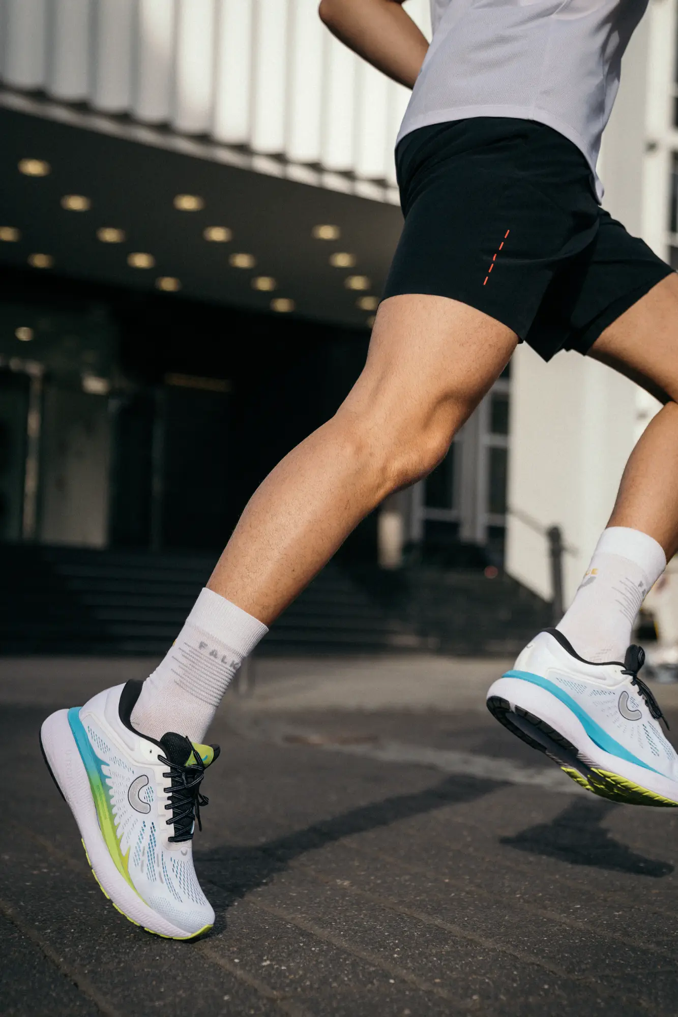 Die U-TECH Technologie von True Motion reduziert die Belastungen beim Laufen und damit das Risiko von Läuferknie und Shin Splints - wissenschaftlich erwiesen