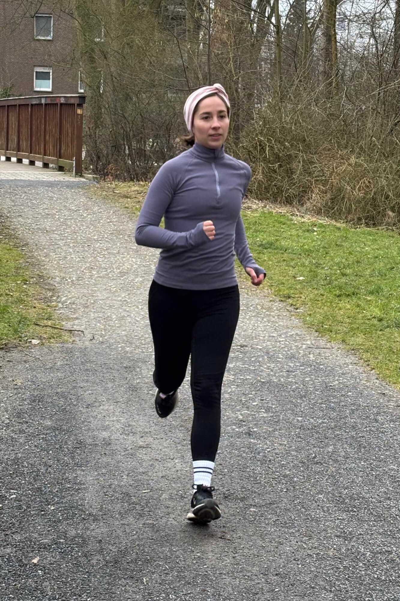true-runner-story_laura-schmidt_laueft-true-motion-schuhe_-nevos_1