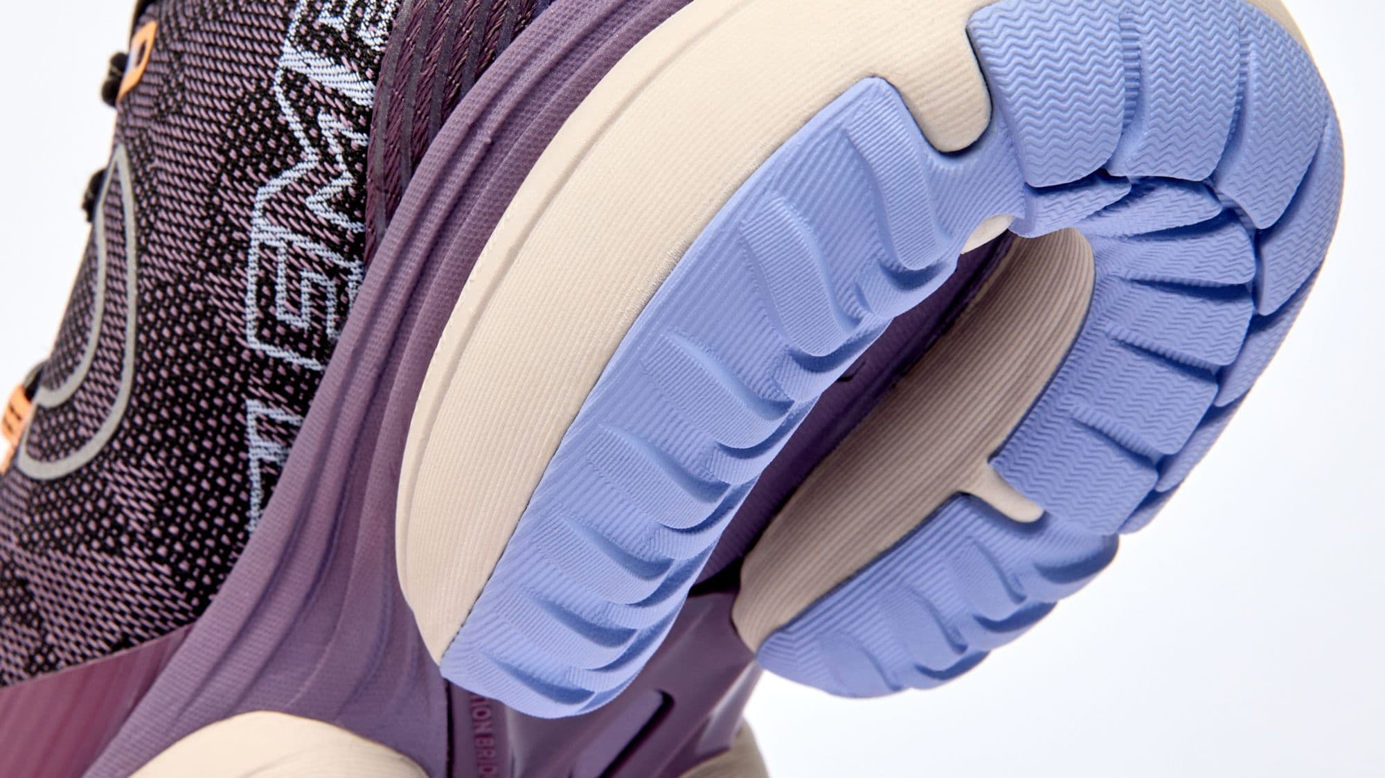 u-tech-nevos-elements-3_tmw01121b_02_011_mobile