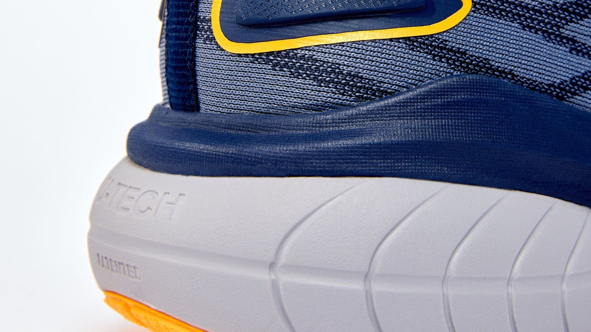 nevos-4-men-02-usp-mobile-01