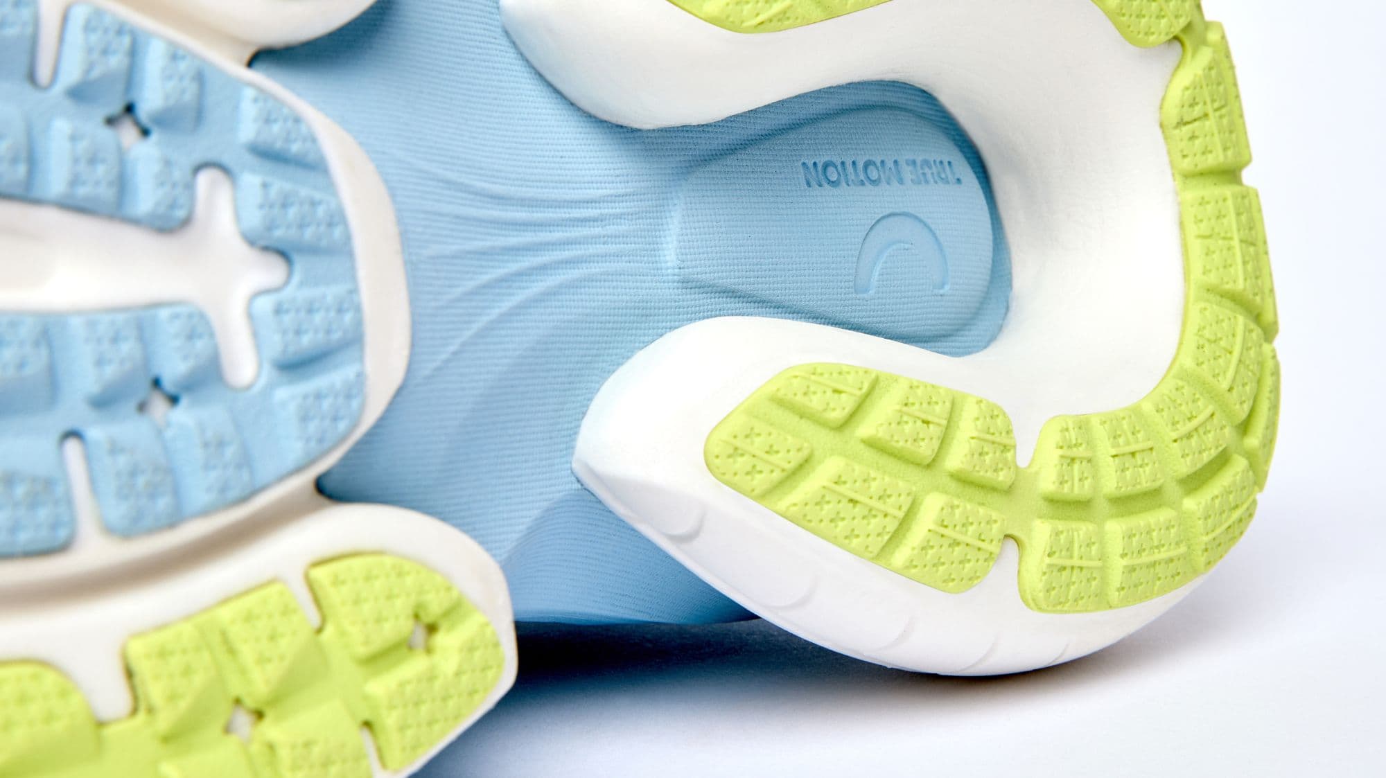 nevos-4-women-01-usp-mobile-02