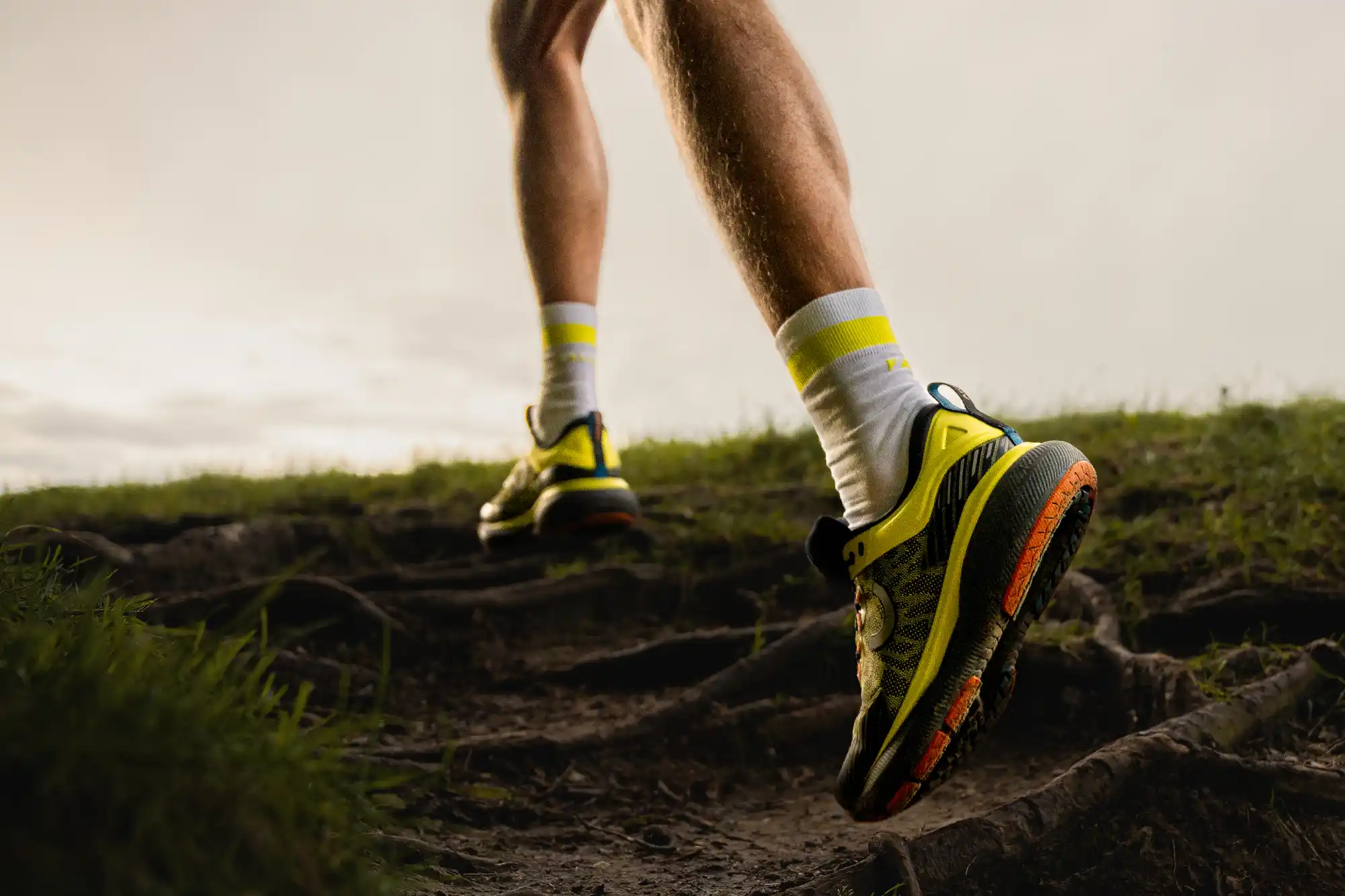 u-tech-aion-elements-landing-page-mood-01-hybrid-laufschuh