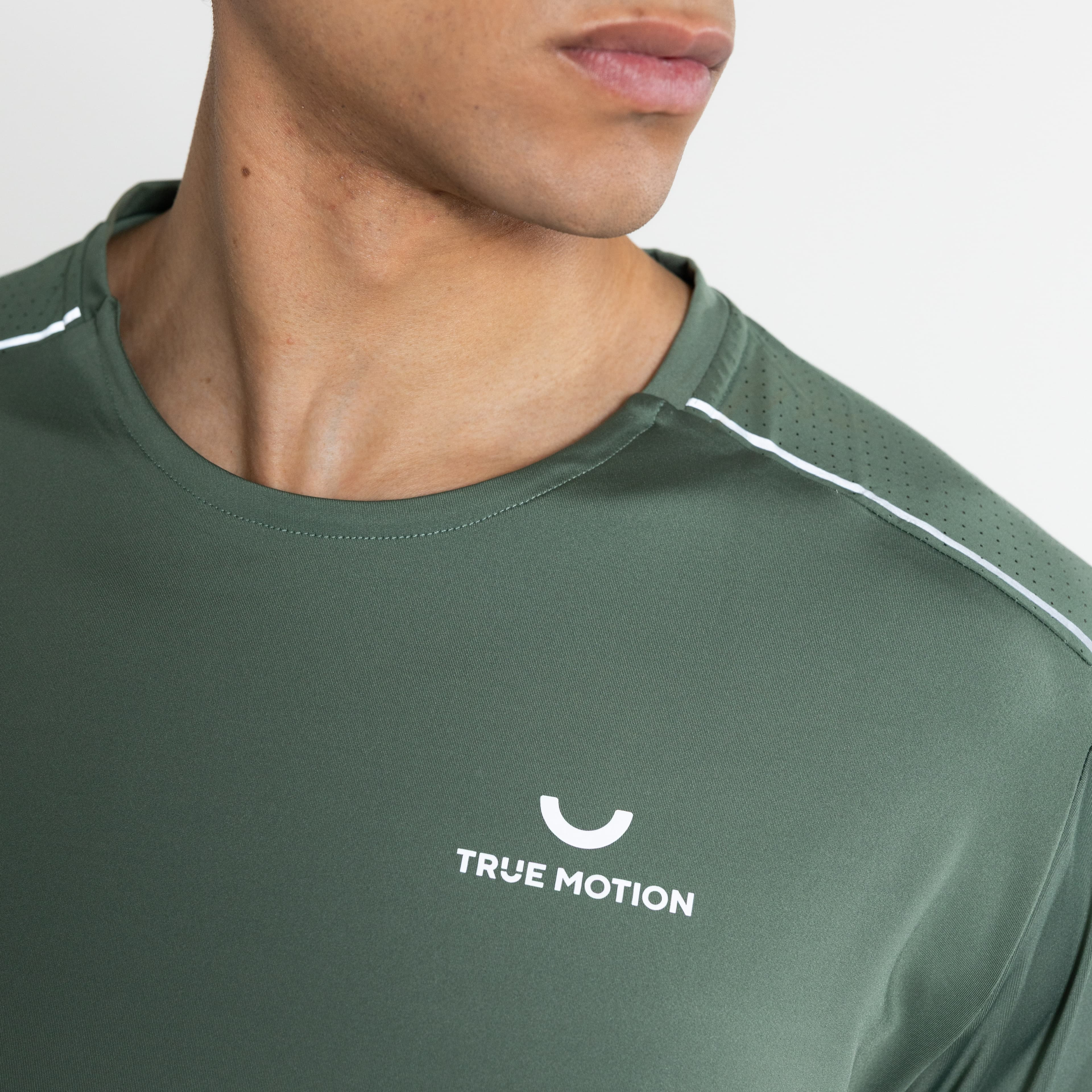performance-t-men-02-usp-01
